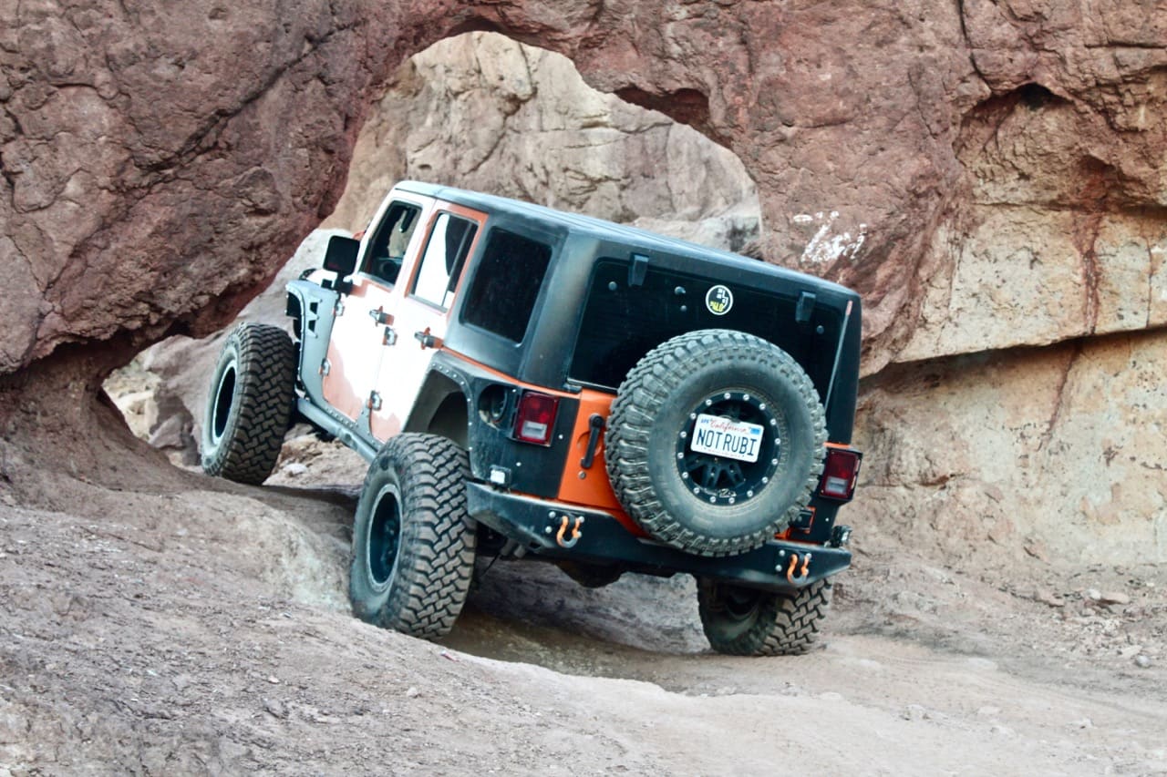 The Notarubicon Jeep going through Kramer's Arch